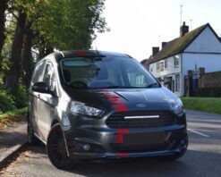 Σετ γρίλιας για Ford Transit Courier (2014-2018)