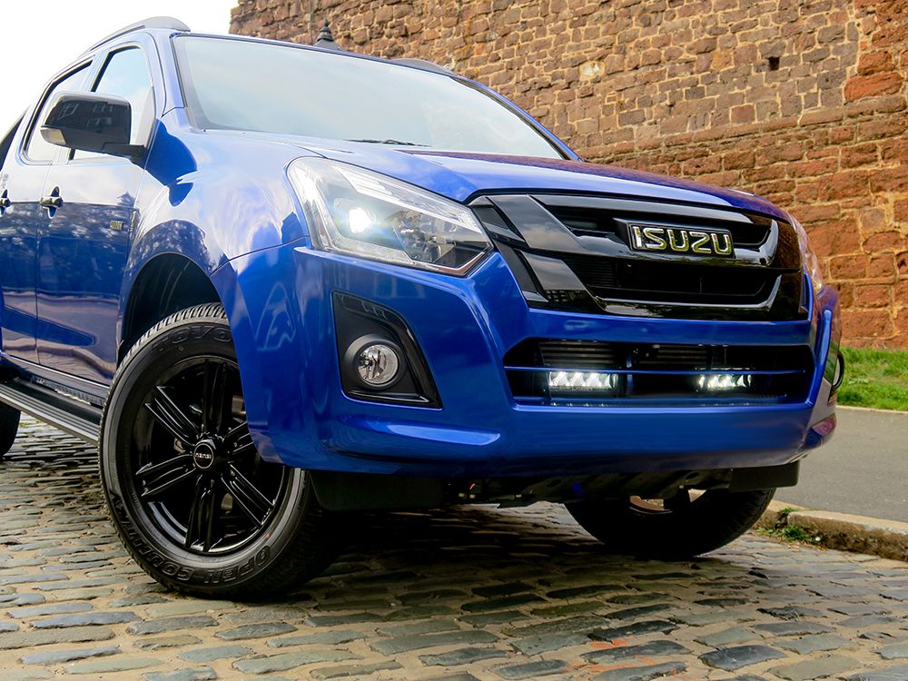 Σετ γρίλιας για Isuzu Dmax (2017-2020) με Triple-R 750 Std 9240 Lumens - Image 3