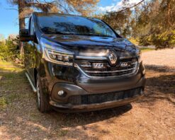 Σετ τοποθέτησης γρίλιας για Renault Trafic (2019-2022) Με Triple-R 750
