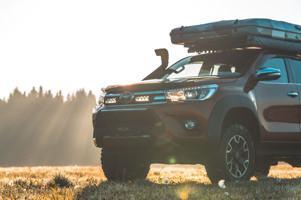 Σετ τοποθέτησης γρίλιας για Toyota Hilux (2017 - 2020) με Triple-R 750 - Image 2