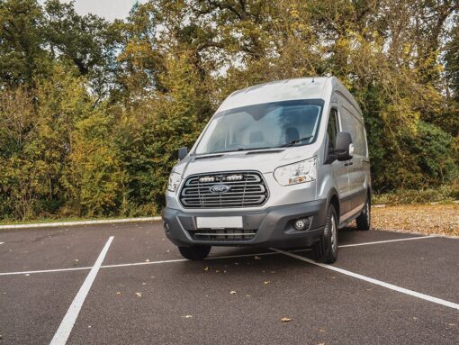 Σέτ τοποθέτησης γρίλιας για Ford Transit (2015+) με ST4 8272 Lumens